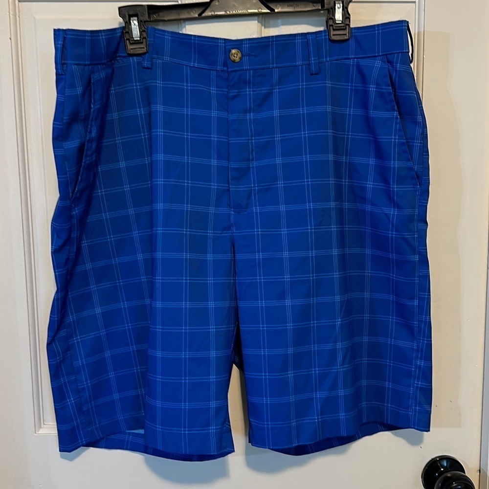 Men’s‎ PGA Tour Shorts from Macy’s size 40